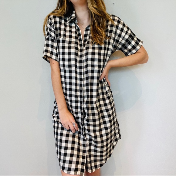 Madewell Dresses & Skirts - Madewell gingham button down pocket dress XS